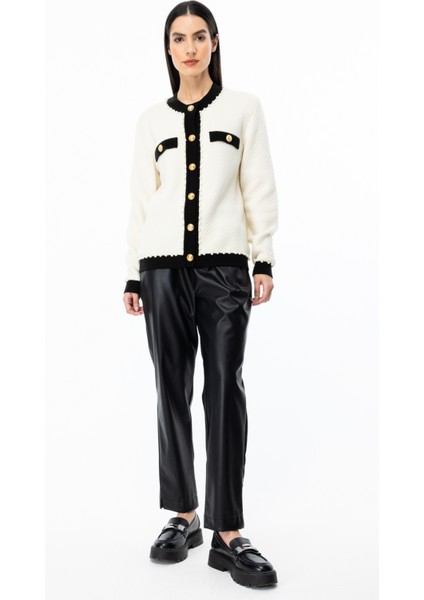 43956 Onteks Yakası Kolları Incili Çıtçıt Düğ. Hırka