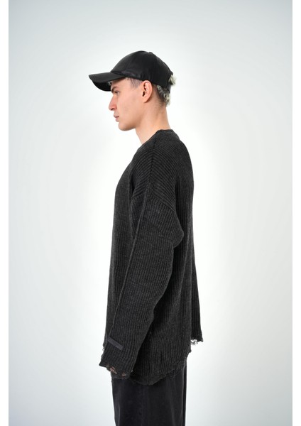 Erkek Yırtık Detaylı Oversize Triko Füme