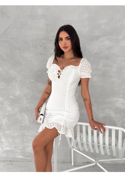 Göğüs Bağlamalı Mini Elbise - Beyaz