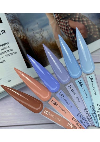 Kalıcı Oje Exclusive Seri Açık Menekşe Mavi Lila 10gr No:187 modelleri