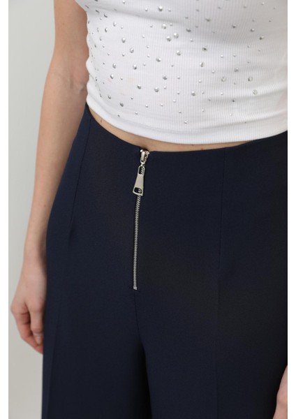 18228 Kadın Fermuarlı Pantolon indirimleri