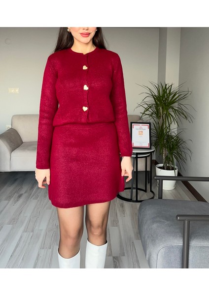 Kadın Bordo Amora Kalın Triko Kumaş Yün Karışımlı Gold Kalp Düğmeli Hırka Mini Etek Ikili Takım fırsatları
