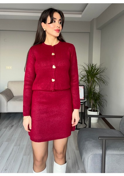 Kadın Bordo Amora Kalın Triko Kumaş Yün Karışımlı Gold Kalp Düğmeli Hırka Mini Etek Ikili Takım indirimleri