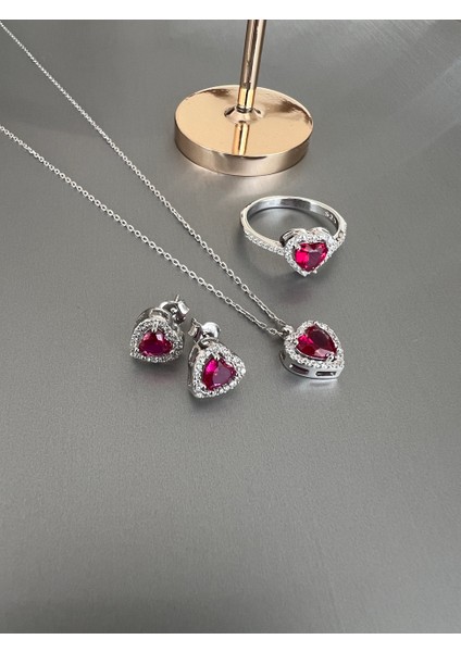 Gümüş Kalpli Yüzük Kolye Küpe Seti