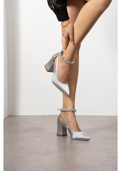 Yolanda Kadın Kemerli Taşlı Abiye Topuklu Ayakkabı fiyatları