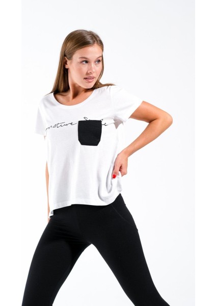 724100_Yeni sezon Kadın Baskılı açık Yuvarlak Yakalı Göğüs Cepli Kısa Kollu Spor Beyaz Tshirt