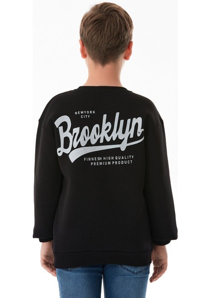 Sırtı Baskılı Bisiklet Yaka Erkek Çocuk Sweatshirt modelleri