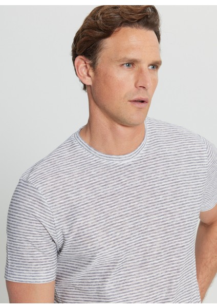 Bisiklet Yaka Çizgili Beyaz - Lacivert Erkek T-Shirt ACE091252395_BZL fırsatları