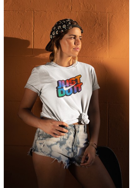 Raınbow Beyaz Bisiklet Yaka Yüksek Kalite Baskılı T-Shirt