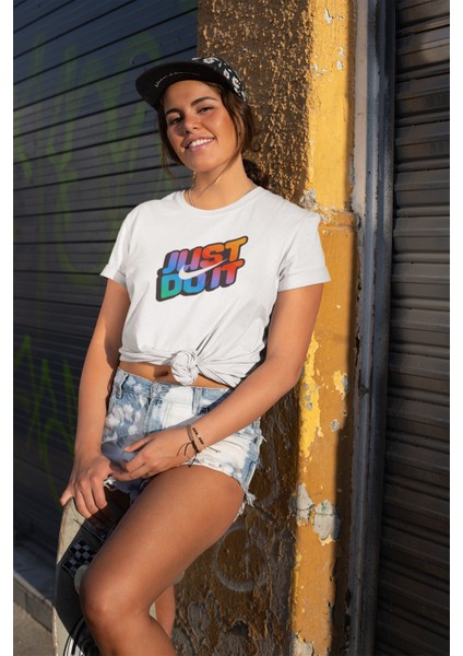 Raınbow Beyaz Bisiklet Yaka Yüksek Kalite Baskılı T-Shirt fiyatları