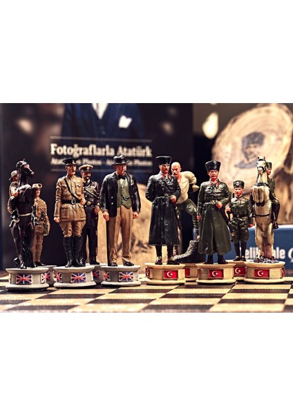 Çanakkale Savaşı Büyük Boy (Şah 12 Cm) Satranç Takımı