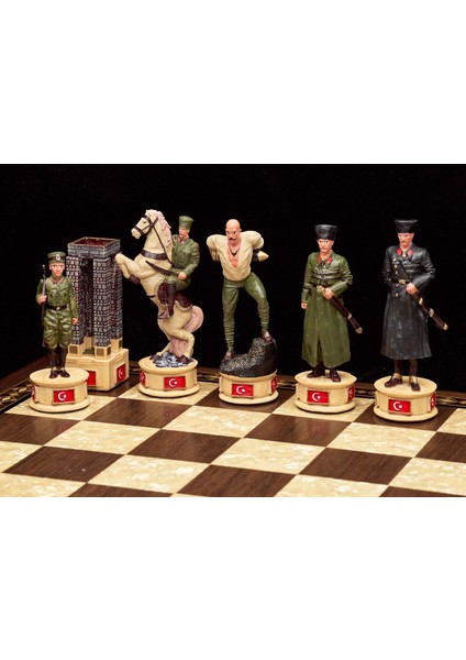 Çanakkale Savaşı Büyük Boy (Şah 12 Cm) Satranç Takımı