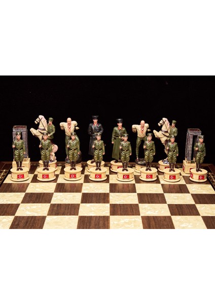 Çanakkale Savaşı Büyük Boy (Şah 12 Cm) Satranç Takımı