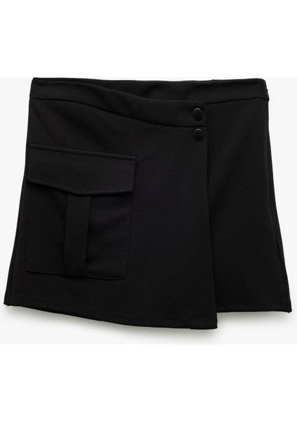 Düğmeli Kapaklı Cep Detaylı Krep Scuba Kumaş Mini Şort Etek