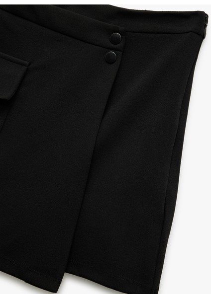 Düğmeli Kapaklı Cep Detaylı Krep Scuba Kumaş Mini Şort Etek fırsatları