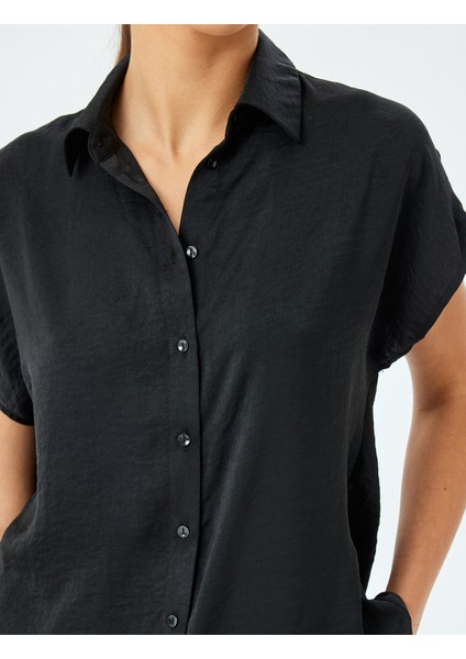 Klasik Yaka Düğmeli Kolsuz Gömlek indirimleri