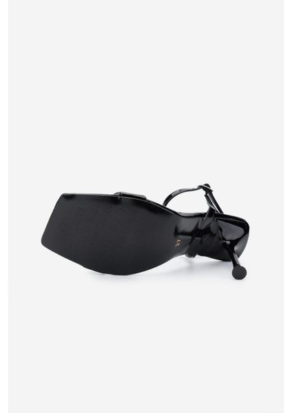 Kadın Vegan Siyah Rugan Topuklu Ayakkabı 932 2852 Bn Ayk Y25 Sıyah Krsk Rgn indirimleri