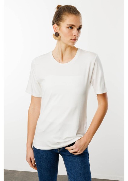Kadın Sıfır Yaka Basic Penye T-Shirt Ekru fiyatları