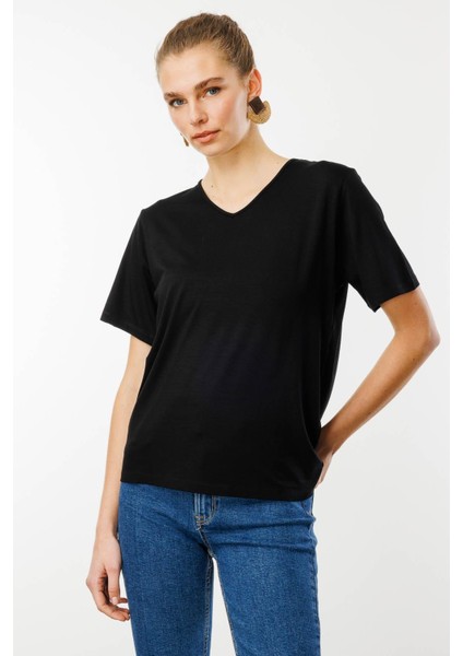 Kadın V Yaka Kısa Kollu Penye T-Shirt Siyah fiyatları