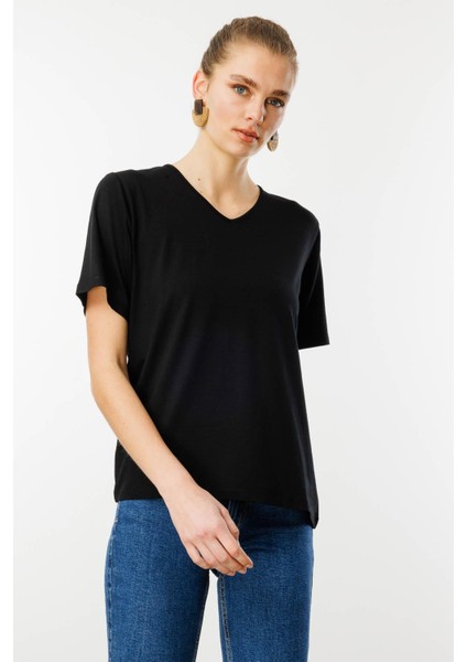 Kadın V Yaka Kısa Kollu Penye T-Shirt Siyah modelleri