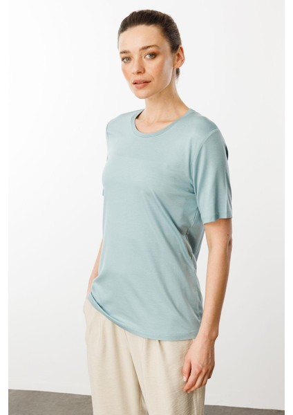 Kadın Sıfır Yaka Basic Penye T-Shirt Mint