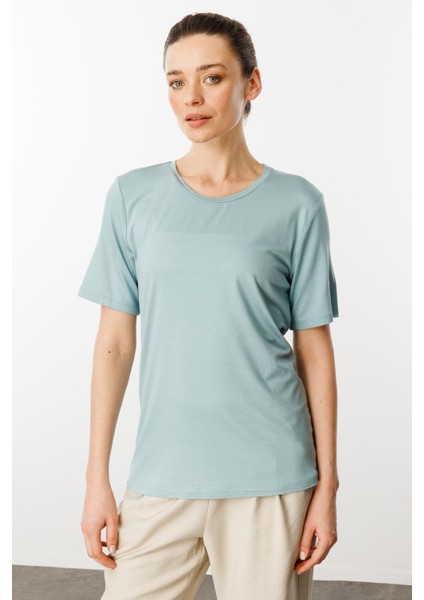 Kadın Sıfır Yaka Basic Penye T-Shirt Mint modelleri