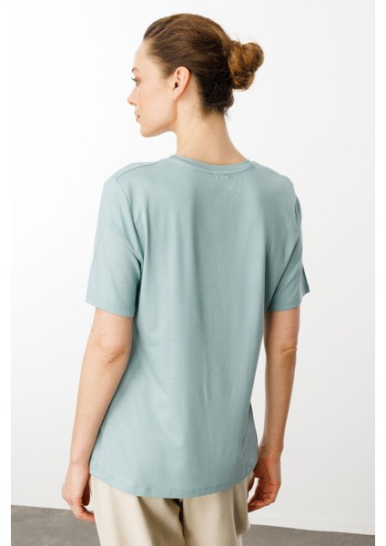 Kadın Sıfır Yaka Basic Penye T-Shirt Mint indirimleri