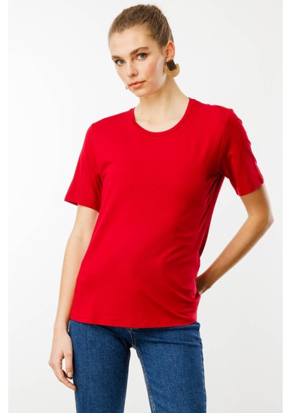 Kadın Sıfır Yaka Basic Penye T-Shirt Kırmızı modelleri