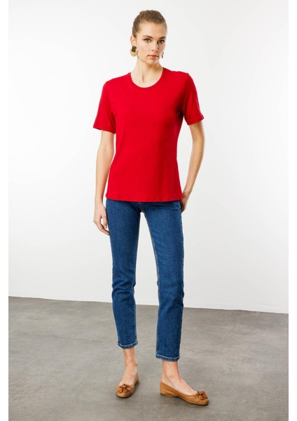 Kadın Sıfır Yaka Basic Penye T-Shirt Kırmızı indirimleri