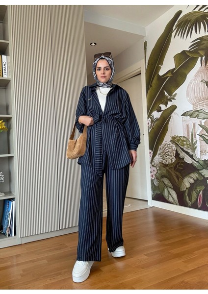 Çizgili Kuşaklı Pamuklu Gömlek Takım Beyaz fırsatları