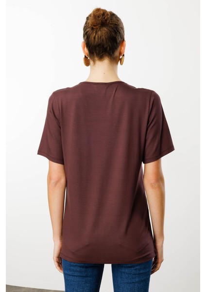 Kadın Sıfır Yaka Taş Baskılı Penye T-Shirt Kahve fırsatları