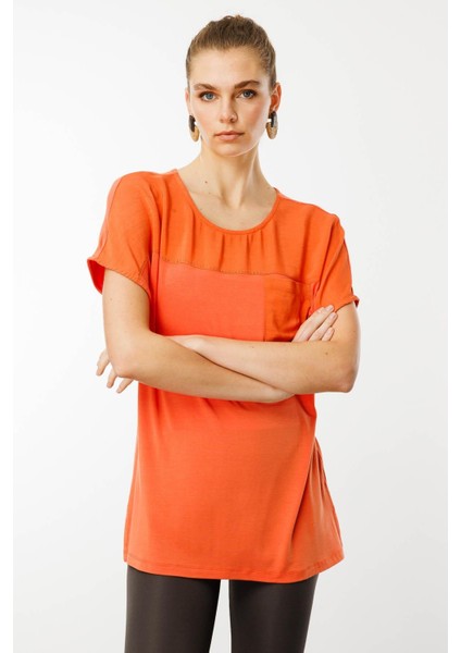 Kadın Sıfır Yaka Önü Cepli Penye T-Shirt Oranj indirimleri