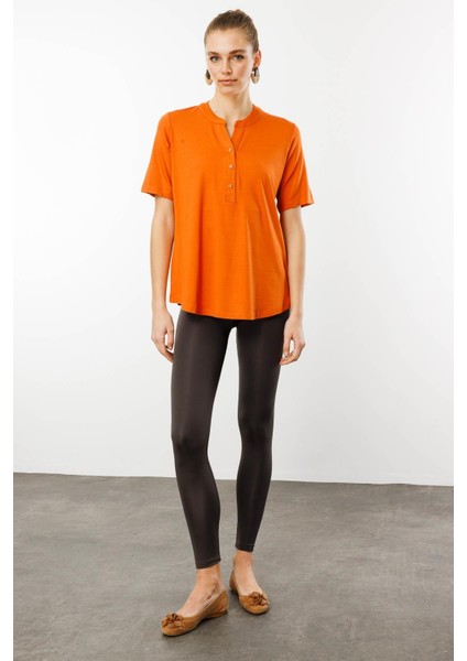 Kadın Yakası Düğmeli Penye T-Shirt Turuncu fiyatları