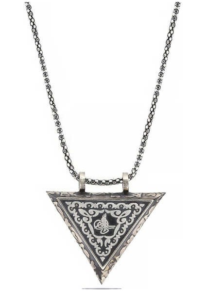 Gümüş Üçgen Içi Açılabilen Tuğra Muskalık Kolye