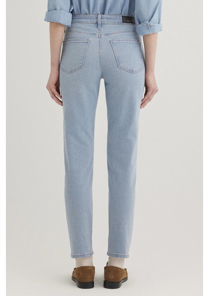 Cindy Yüksek Bel Dar Paça Mom Jeans Bayan Kot Pantolon 100277