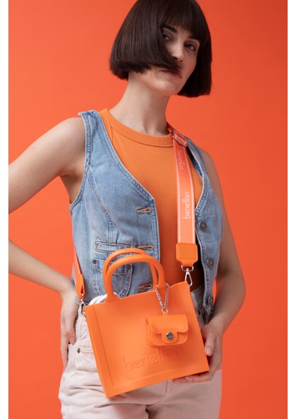 Unıted Colors Of Benetton Kadın El Çantası C.BNT_1450 fiyatları