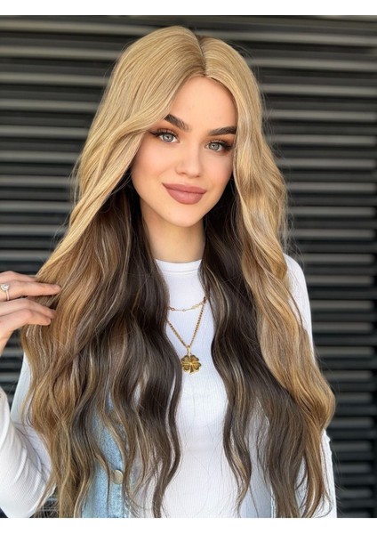 Gerçek Saç Dokusunda Vip Perçemsiz Yoğun Dalgalı Peruk