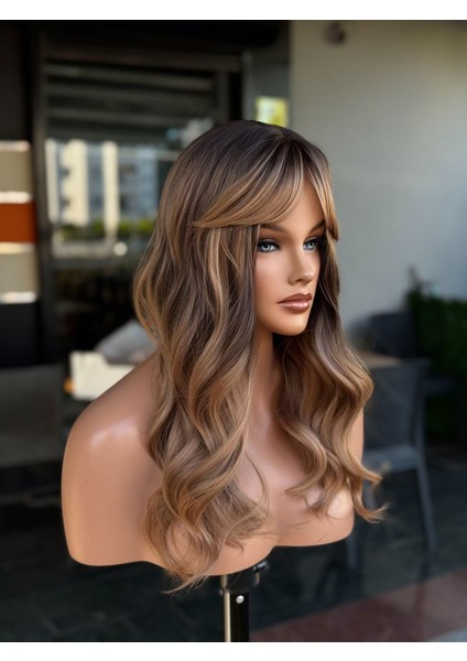 Yeni Özel Tasarım Dalgalı Ombreli Peruk modelleri