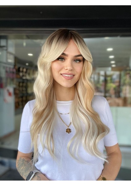 Soğuk Sarı Aralarda Işıltılı Vip Peruk Model