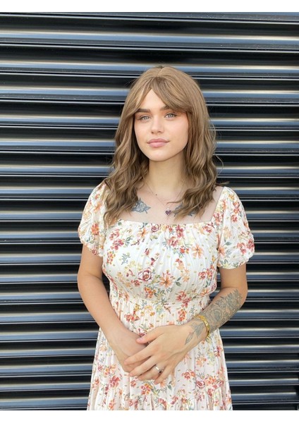 Kumral Tonunda Dalgalı Peruk