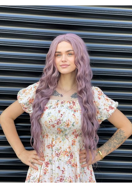 Lila Renk Perçemsiz Dalgalı Peruk