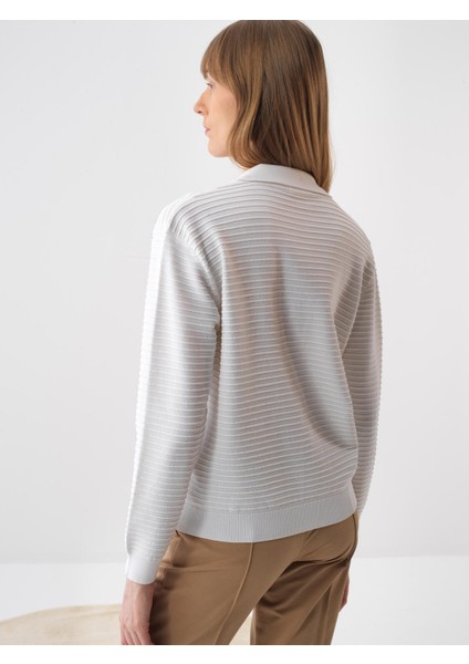 Kadın Beyaz Oversize Polo Yaka Hırka fırsatları