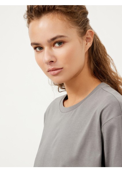 Kadın Gri Big Oversize Pamuklu Basic Tişört modelleri