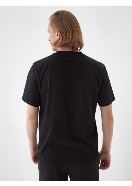 Siyah Regular Fit Pamuklu Tişört modelleri
