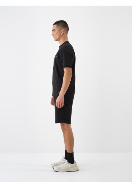 Siyah Regular Fit Pamuklu Tişört modelleri