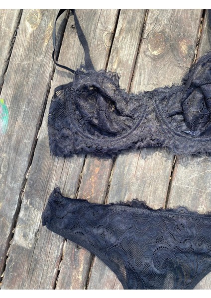 Siyah Dantelli Bralet Takımı