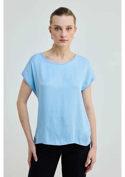 Yuvarlak Yaka Önü Saten Tshirt - Mavi