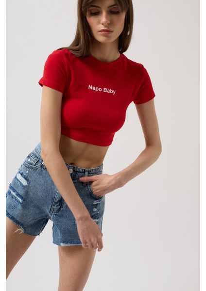 Nepo Baskılı Crop Kırmızı T-Shirt modelleri