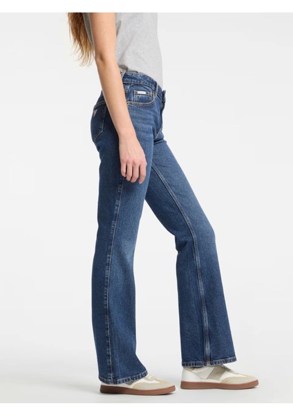 Guess Kadın Mavi G09 Bootcut Jean Kot Pantolon