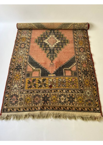 115X214 cm El Dokuma Boho Stili Antik Uşak Kilimi Püsküllü Yıkanabilir Kilim fırsatları
